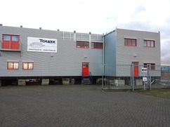 1. Smontovn modulov administrativn budovy v holandskm depu Touaxu v Moerdijku