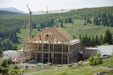 Mont konstrukce v roce 2012