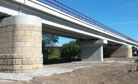 Most v Beroun. Celkov pohled po rekonstrukci.