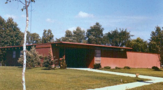 První domy postavené technologií SIPs, A.Dow, Midland Michigan, 1952