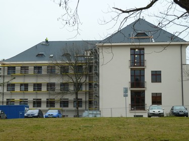 stedn vojensk nemocnice, Praha, nejvt stecha z maloformtov krytiny, Stechy Paek, s.r.o.
