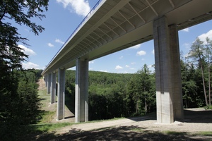 12 Viadukty pes dol potoka Hrabynka a dol Kremlice v Ostrav