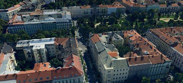 Obr. 1 – Jedna z mnoha oblastí s častým výskytem dřevěných trámových stropů v Brně, okolí náměstí 28. října. 