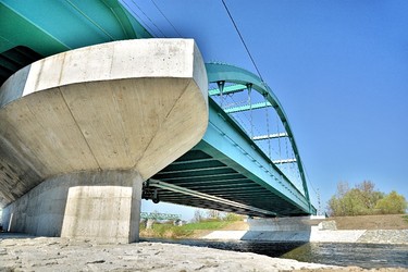 Most na trati esk Tn - Karvin