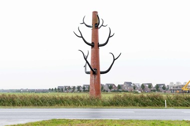 Obr. 18: Komn jako socha – dlo u silnice vedouc do Groningenu