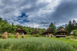 Valašská dědina – Hrozenkovská terasa