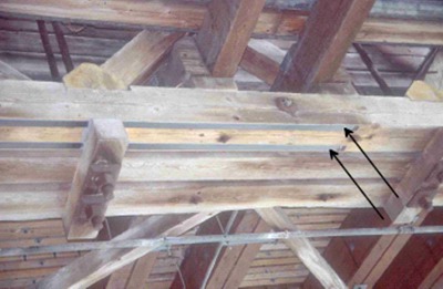 Obr. 5 Zesílení prvků dřevěné konstrukce nalepením lamel s VVP