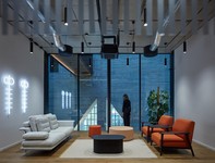 Vnitřní industriální rámec pro moderní minimalistické interiéry (Foto: BoysPlayNice)