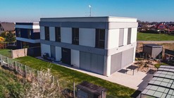 Kategorie Kreativn fasda – vtz: Trojdomy, Jesenice u Prahy