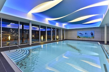 Fitness centrum a plaveck hala Hildesheim. Foto: James Hardie