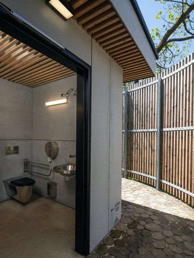 MOLO ARCHITEKTI – Zzem lesoparku Na Slunen v Pchovicch. Foto: Luk entel