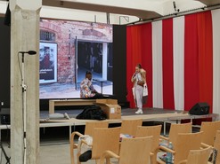Industriln architektura. Foto: Petr Brandejsk