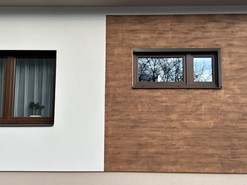 Novostavba rodinnho domu esk Krumlov s kreativn omtkou Baumit