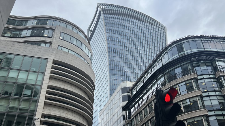 Walkie-Talkie, architektura, kter pitahuje pozornost i slunce, foto E. Kopakov