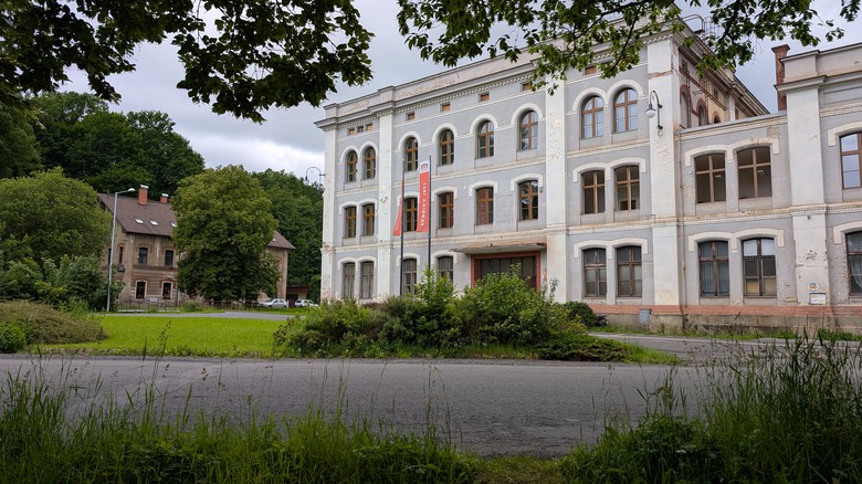 Fabrika 1861: Moderní materiály vracejí historickému areálu budoucnost