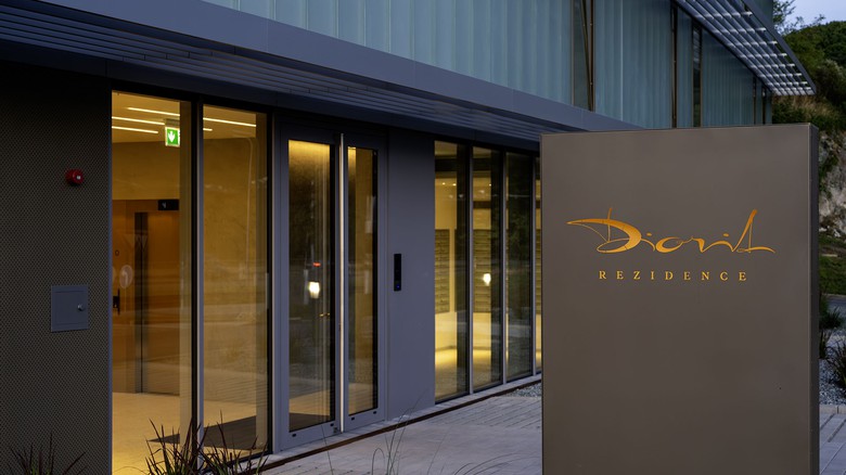 Kompozitní okna v bytovém komplexu DIORIT