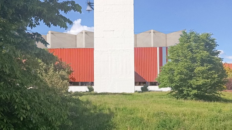 Diplomky 2025 – estn uznn, Kostel a komn, Autor: Matj pka