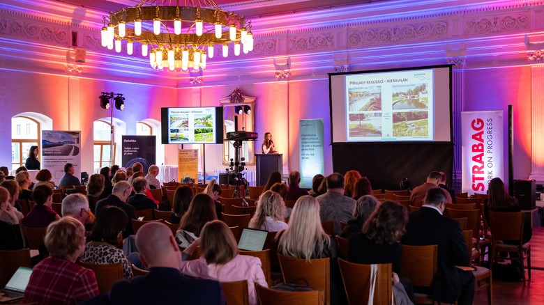 Konference Adapterra Awards 2025. Zdroj: Nadace Partnerstv� (Vojta Herout)