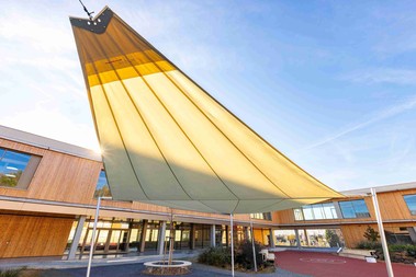 Z�kladn� �kola LO�BATES