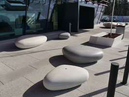 Městský mobiliář. Foto: Petr Brandejský