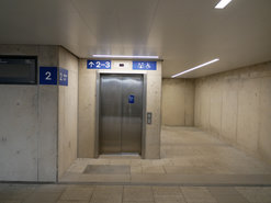 Výtah pro imobilní pasažéry. Foto: Petr Brandejský