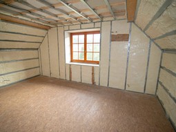 Izolace PUR pěnou - ceny, fakta a mýty