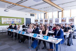 Finále mezinárodní soutěže Saint-Gobain se konalo v Univerzitním centru energeticky efektivních budov ČVUT
