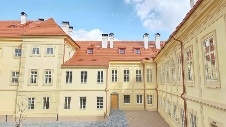 Zámecká okna do moderní doby