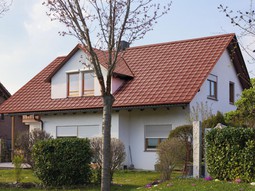 Srovnání finančních nákladů rekonstrukce střechy s lehkou a těžkou krytinou