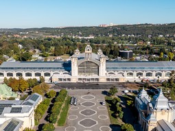 Průmyslový palác na Výstavišti se po kompletní rekonstrukci a dostavbě vyhořelého levého křídla otevírá veřejnosti