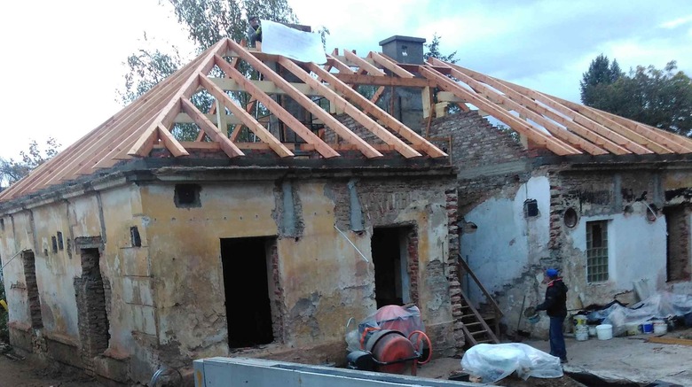 Obr. 16 Jednoduchý valbový krov