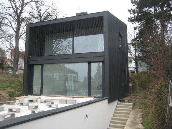 Black House v Praze vyniká architektonickým řešením i kvalitou zpracování