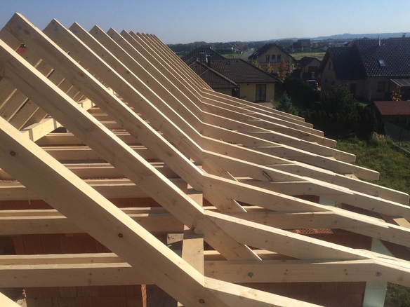 Proč u krovu vsadit na jednoho dodavatele? Výhody realizace na klíč