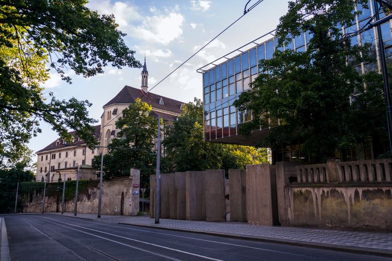 Pragerovy kostky, architektonická památka, sídlo IPR a CAMP, foto: Adobe Stock
