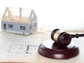 Senátoři TOP 09 a ODS jsou připraveni se kvůli stavebnímu zákonu obrátit na ÚS © Fotolia.com